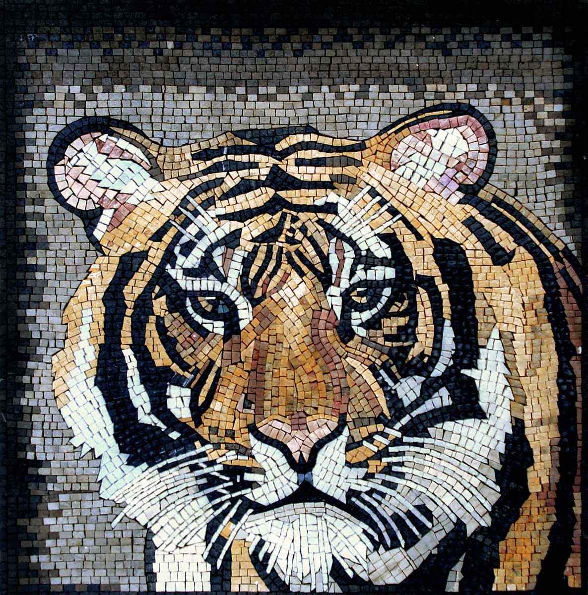 For #mosaicsonmonday this week a 128x144 mosaic of a Bengal tiger