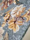 Ковер из мозаики, цветы крупным планом