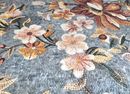 Ковер из мозаики, цветы крупным планом