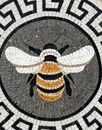 Mosaik Biene Mediterran Zoom