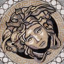 Nachdenkliche Medusa Mosaik Zoom