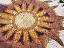 Солнце, медальон из мозаики, 90 см крупным планом