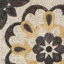 Квадратная мозаика с орнаментом крупным планом