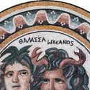 Фавны, медальон из мозаики крупным планом