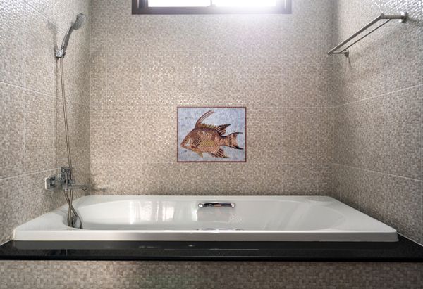 Rosafarbener Drückerfisch Mosaik Verlegt