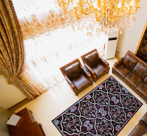 Ковер из мозаики, орнамент Установлена