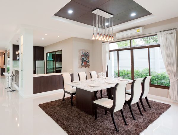 Geprägte Vase mit Blumen Mosaik Verlegt