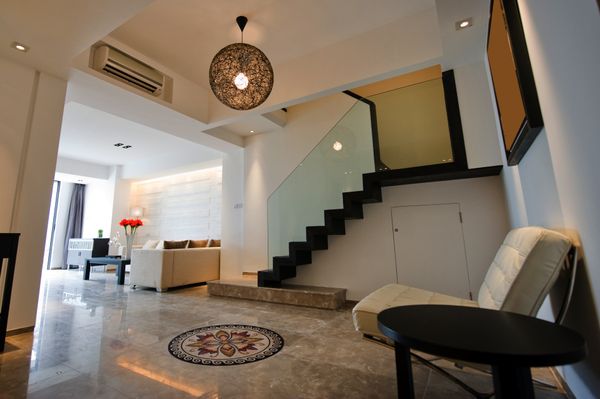 Огненный цветок, мозаика Установлена