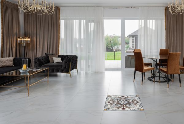 Mosaik Muster Grau Gold, 100 cm Verlegt