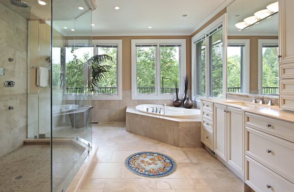 Лапчатка, мозаика-медальон Установлена