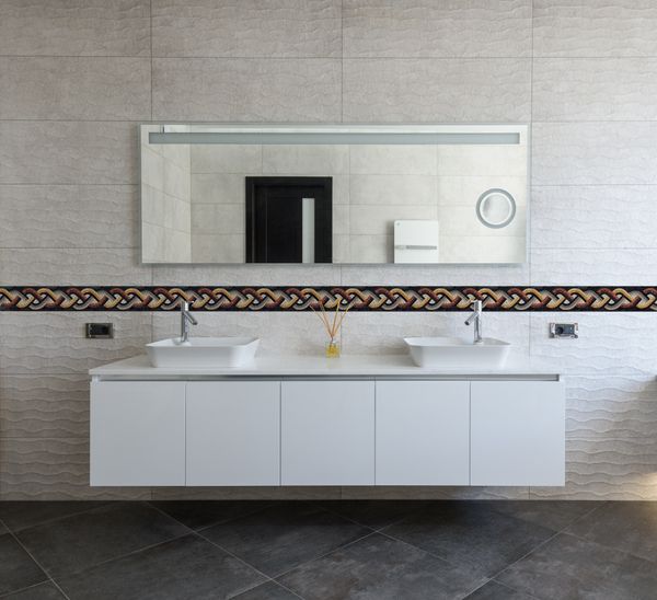 Бордюр с плетенкой, мозаика Установлена