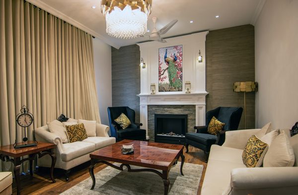 Павлины, мозаика Установлена