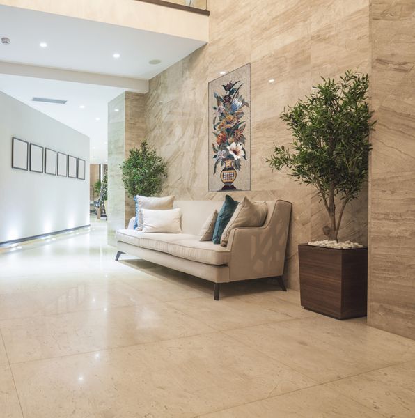 Мозаика с цветами Установлена