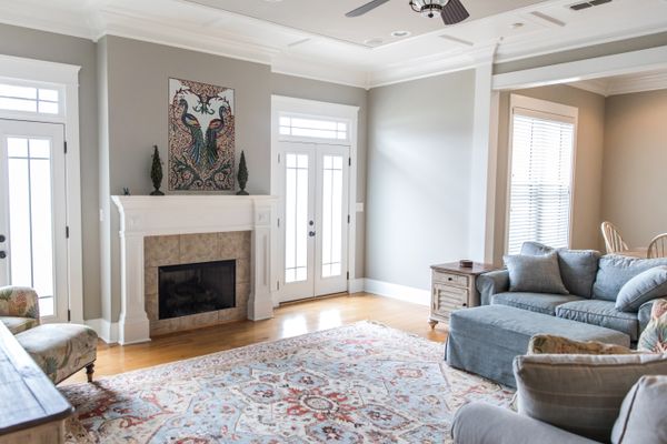 Два изящных павлина, мозаика Установлена